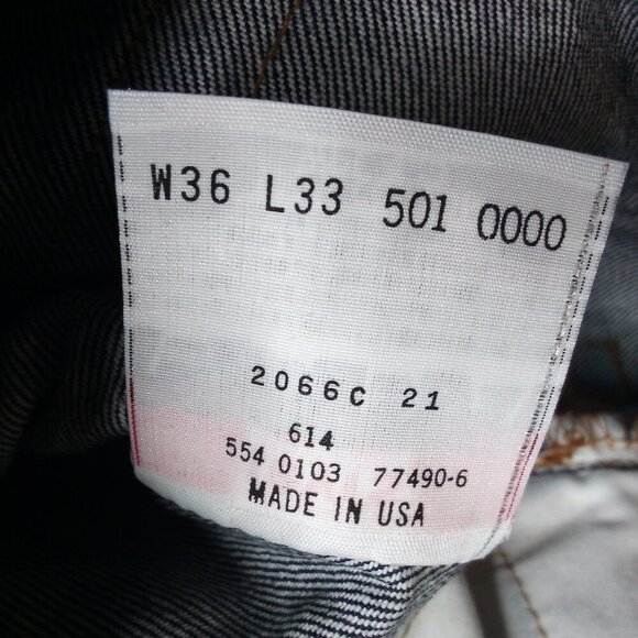 Vintage Levi's 501 Button Fly Denim Blue Jeans 36x33 - Picture 8 of 8